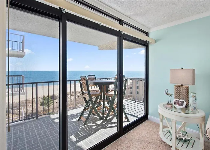 Enjoy The Sunrise On The In 2-bedroom Sea Terrace With Outdoor Pool! Holiday home
