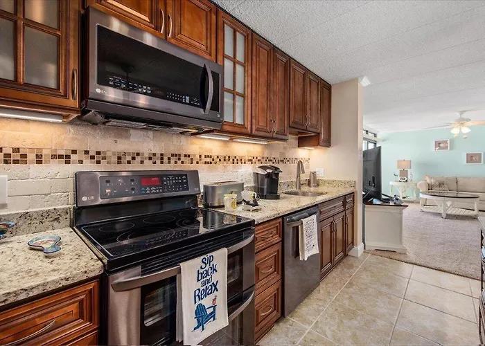 Enjoy The Sunrise On The In 2-bedroom Sea Terrace With Outdoor Pool! *