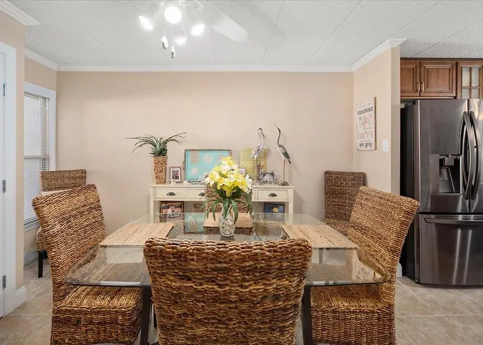 Enjoy The Sunrise On The In 2-bedroom Sea Terrace With Outdoor Pool! * Ocean City
