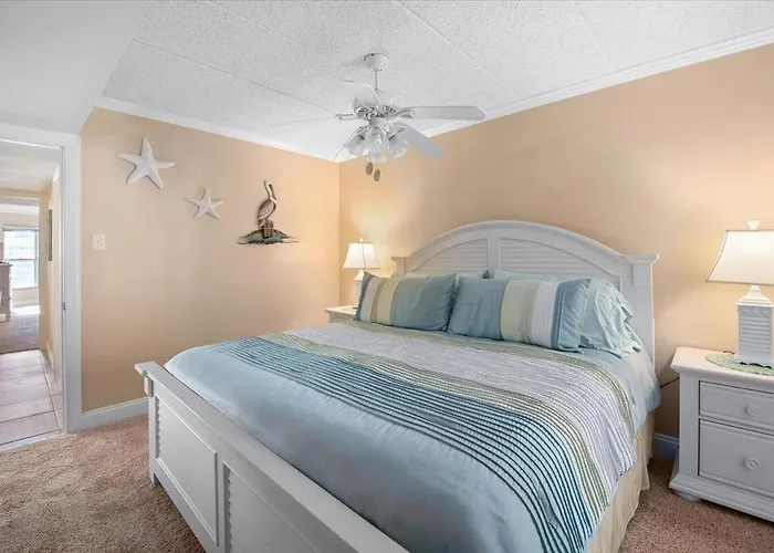 Enjoy The Sunrise On The In 2-bedroom Sea Terrace With Outdoor Pool! Holiday home Ocean City