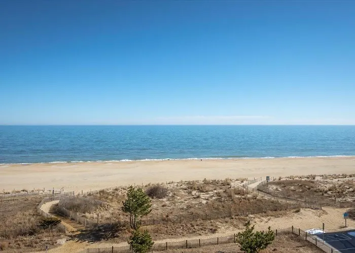 Holiday home Enjoy The Sunrise On The In 2-bedroom Sea Terrace With Outdoor Pool!